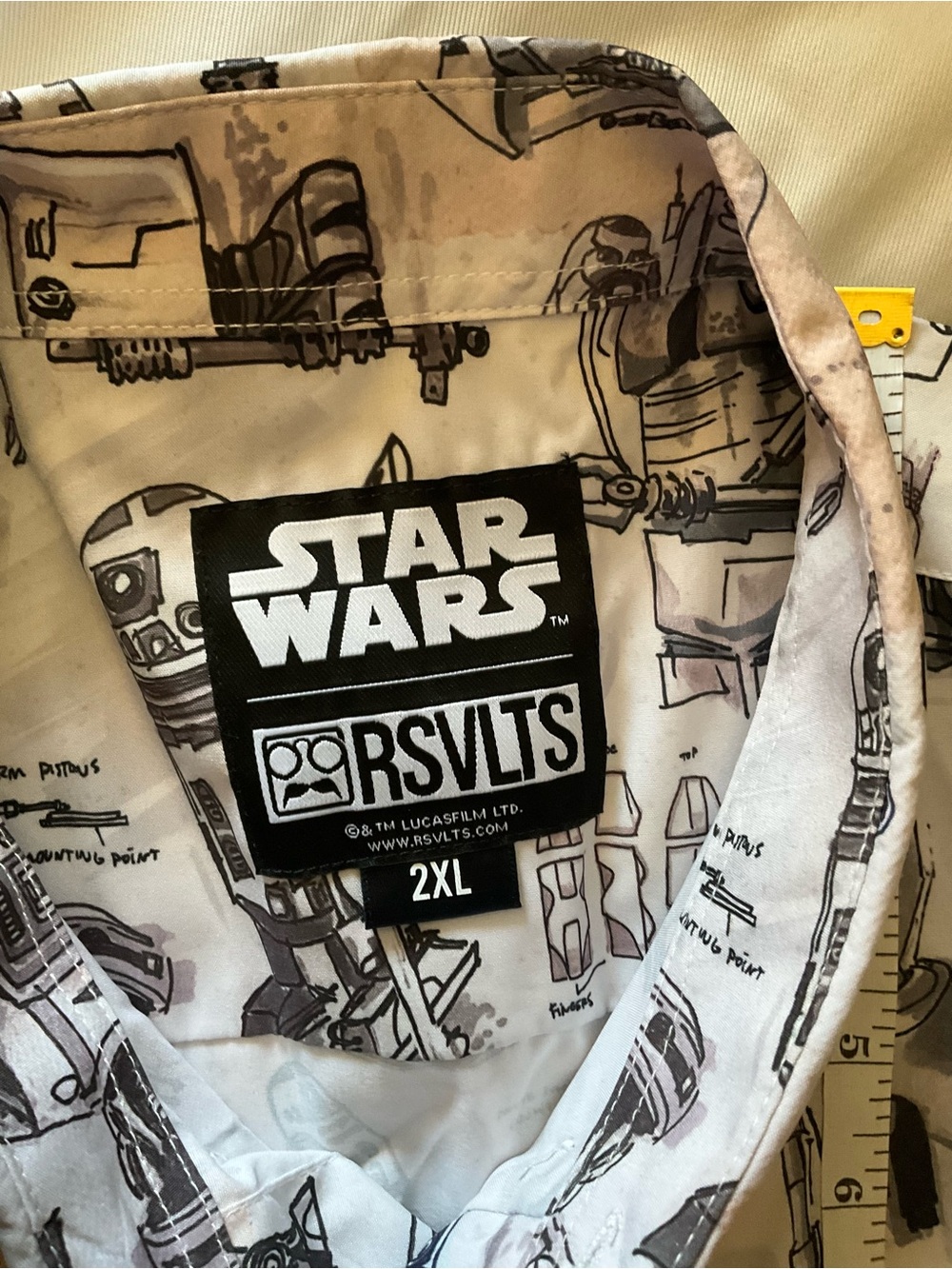 Star Wars Short-Sleeve Droid Print Shirt in White and Black NWT - Picture 5 of 13